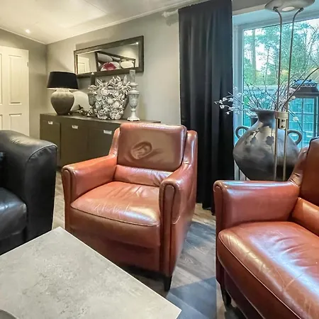 Awesome In With Kitchen בית נופש אמסט