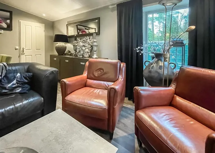 Awesome In With Kitchen בית נופש אמסט