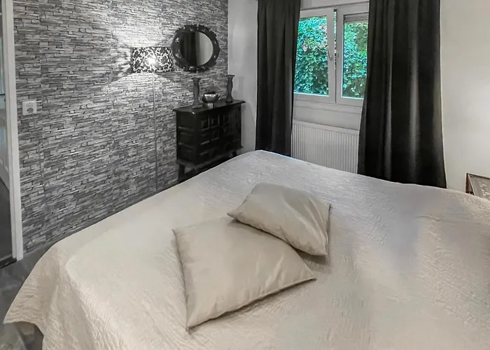 Semesterbostad Awesome In With Kitchen *